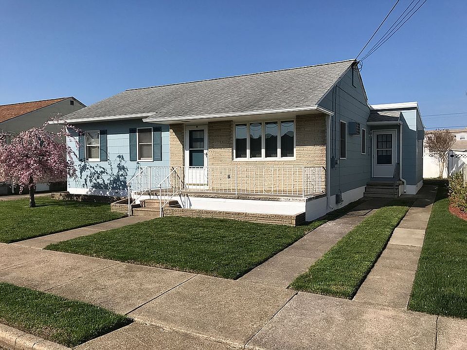 1st image of 107 E Hollywood Ave
