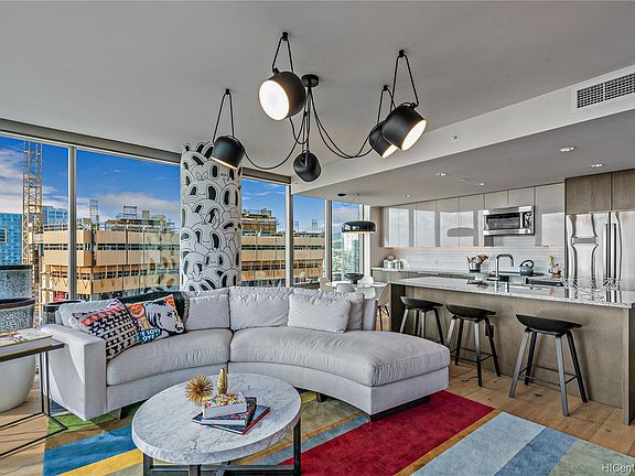 4th image of 1001 Queen St #2901