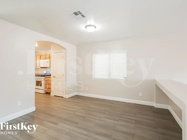 705 Picasso Picture Ct — Photo 6