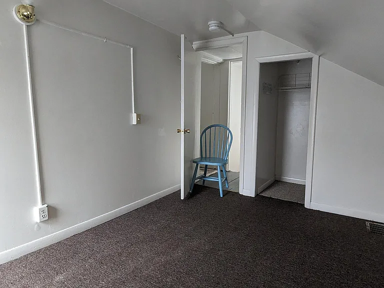 12 State St — Photo 14