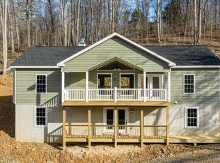 434 Old Oak Ln, Front Royal, VA 22630