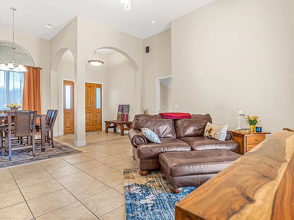 5th image of 1315 L 7/10 Rd