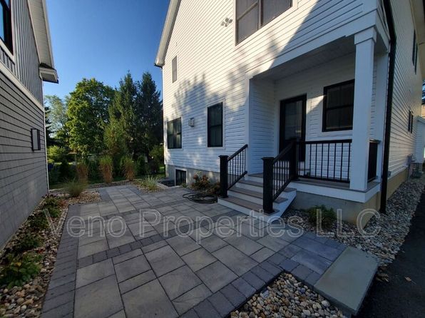 154 Elm St UNIT B