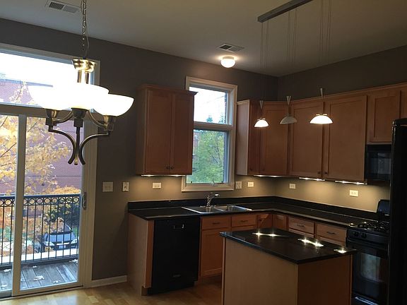 5th image of 133 N Rose St