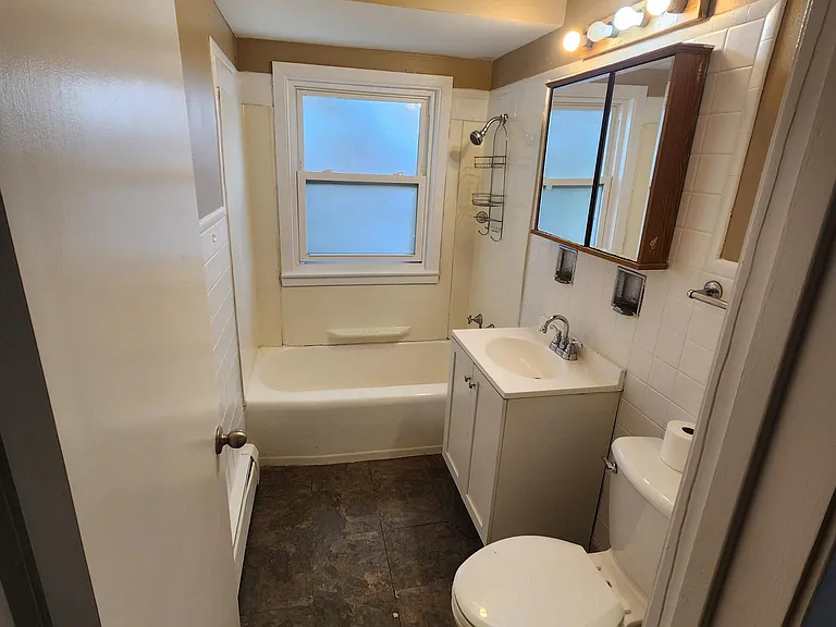 2219 Saint Charles Rd #2S — Photo 6