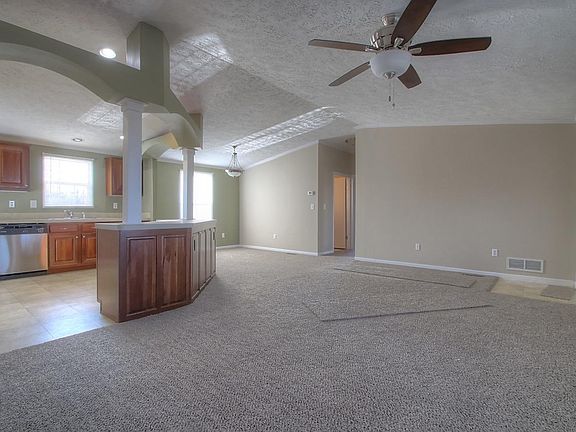 5th image of 1418 Deerfield Ln