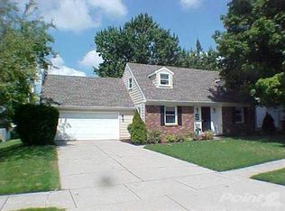 1124 Bennington Dr, Lansing, MI 48917