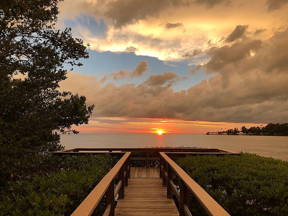 Sunset at Sunset Shores