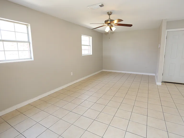 2913 Santa Rosa Ave — Photo 30