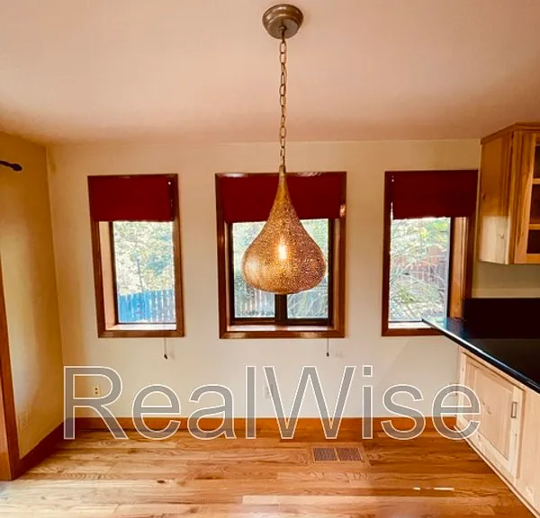 1711 Apache Dr — Photo 5