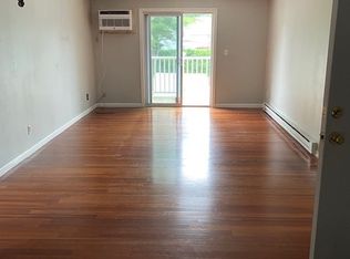 200 Manning St APT 30C, Hudson, MA 01749