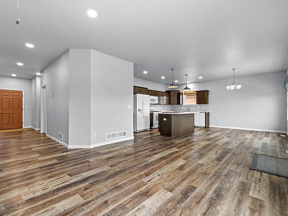 5th image of 3336 Wheat Ridge St