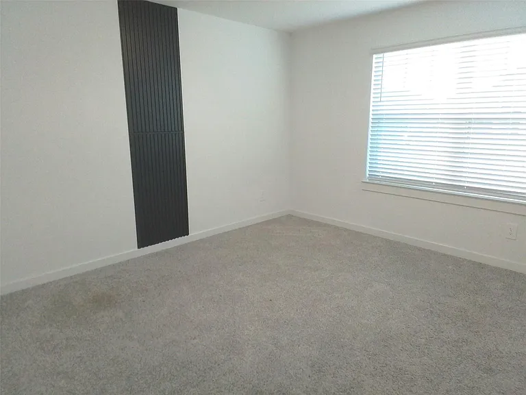 31739 Margaret Woods Ln — Photo 32