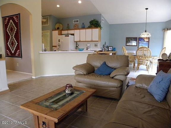 3rd image of 63755 E Squash Blossom Ln