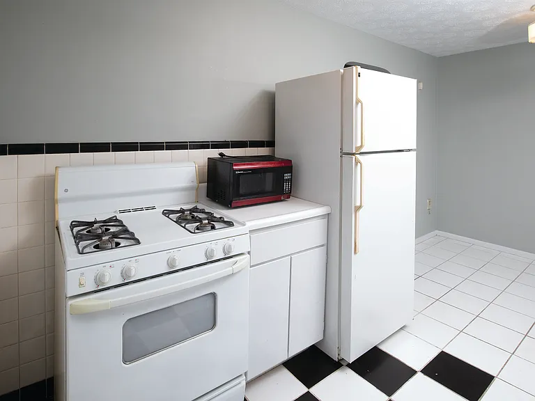 4227 Oakwood Ave #3 — Photo 7