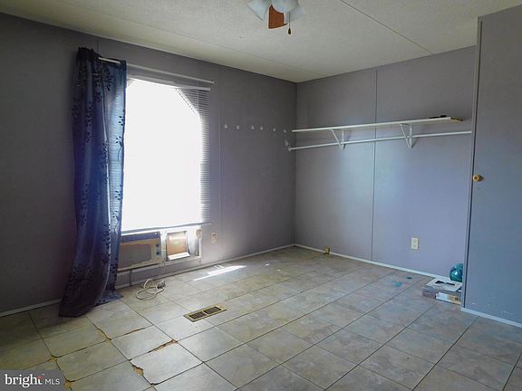 4th image of 117 Meadow Ln