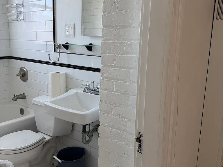 221 Piedmont Pl #221 — Photo 8
