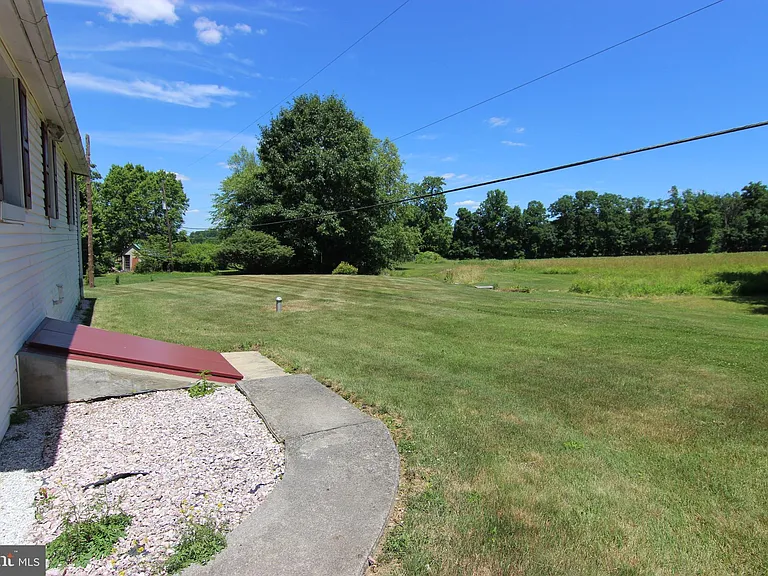 151 Dogwood Dr — Photo 18
