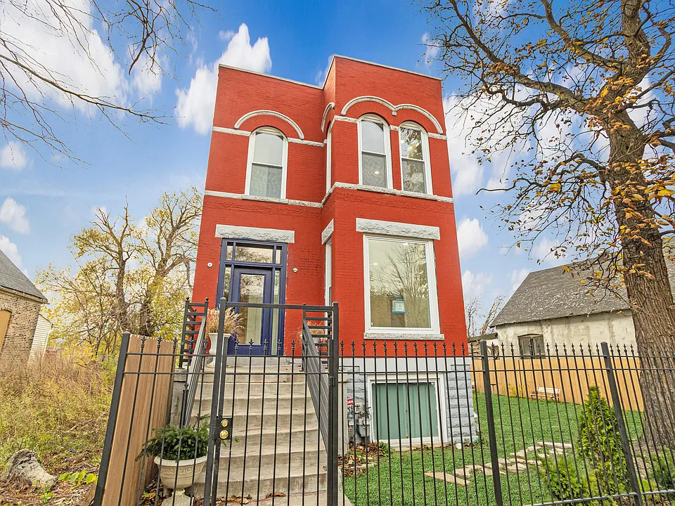 416 N Troy St #1