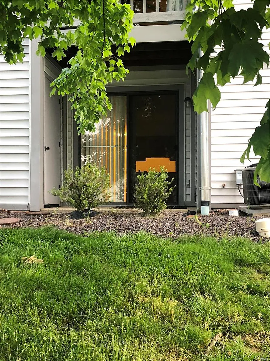 1607 Summergate Pkwy photo 1