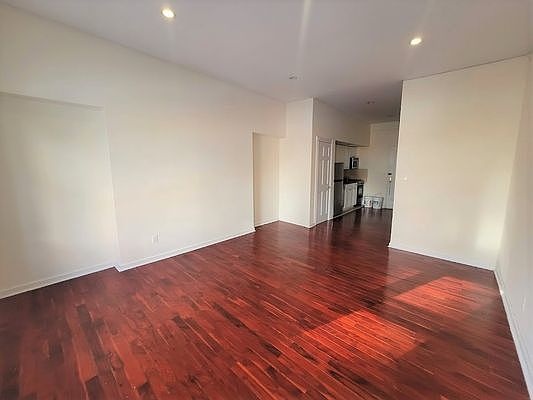 2nd image of 881 10th Ave APT 3F