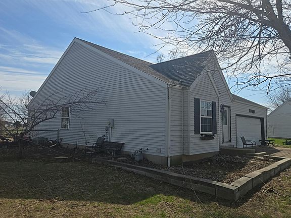 3rd image of 612 Snead Rd