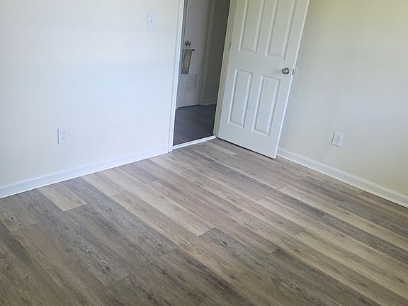 2nd image of 3804 Eton Rd NE