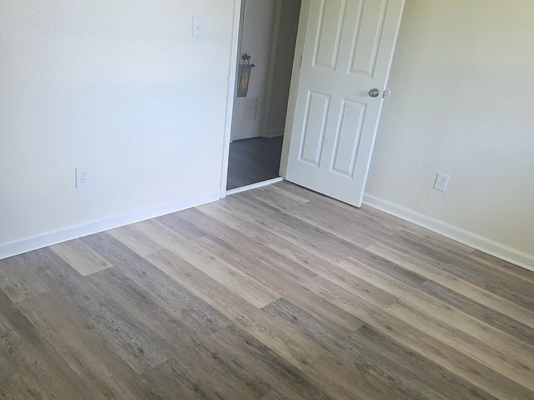 3804 Eton Rd NE — Photo 2