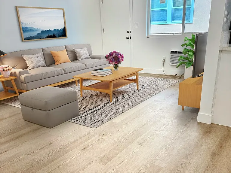 330 S Kenmore Ave #10 — Photo 11