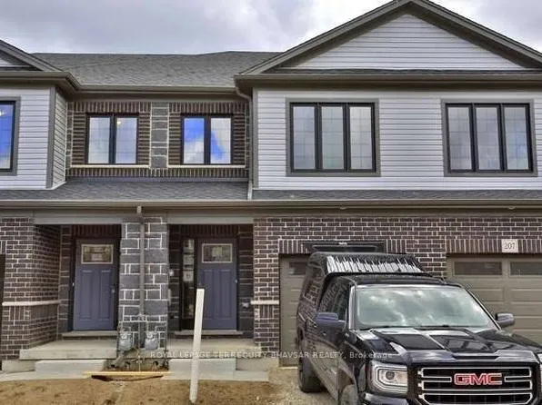 36 Woodedge Cir, Kitchener, ON N2R 0P8