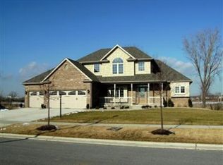 10080 Springlake Rd, Saint John, IN 46373