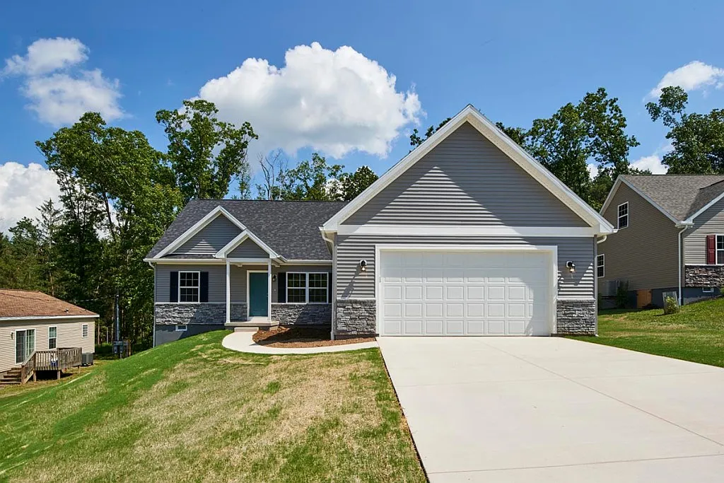 179 Timberwood Trl photo 1