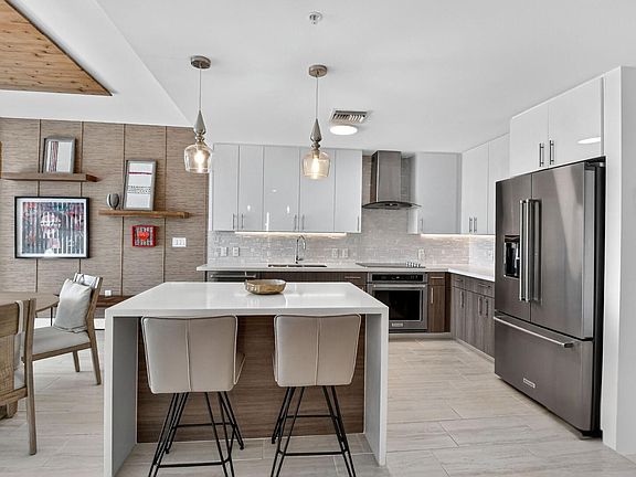 4th image of 236 SE Fifth Avenue #405