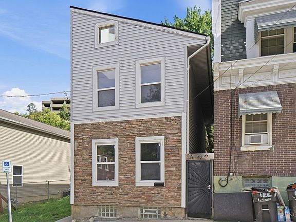 2nd image of 118 Winkler St