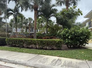 1000 Palm Trl #6, Delray Beach, FL 33483