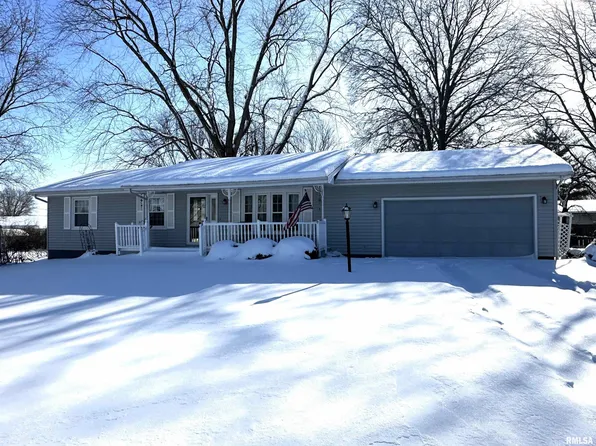 721 Pleasant Dr, Knoxville, IL 61448