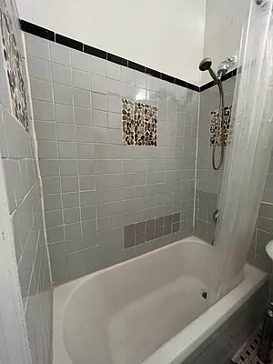 Rented by Sandra Greer Real Estate | media 7