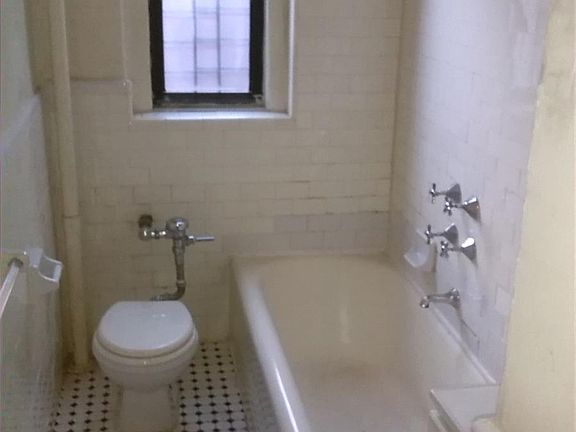 5th image of 2537 Bedford Ave APT 3C