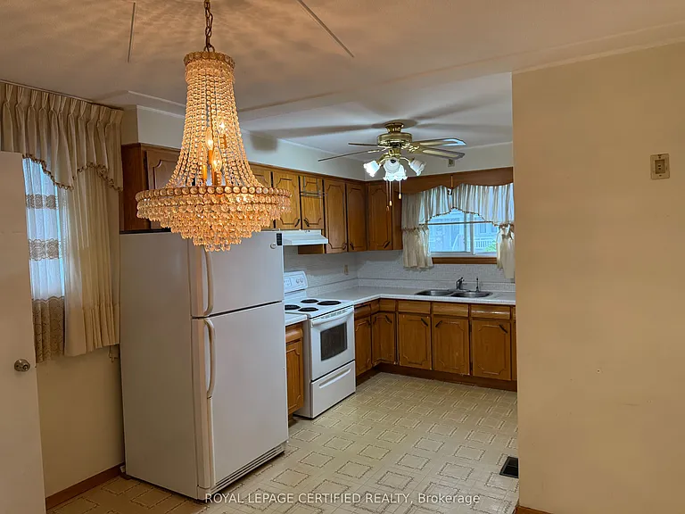 197 Craigroyston Rd #MAIN — Photo 15