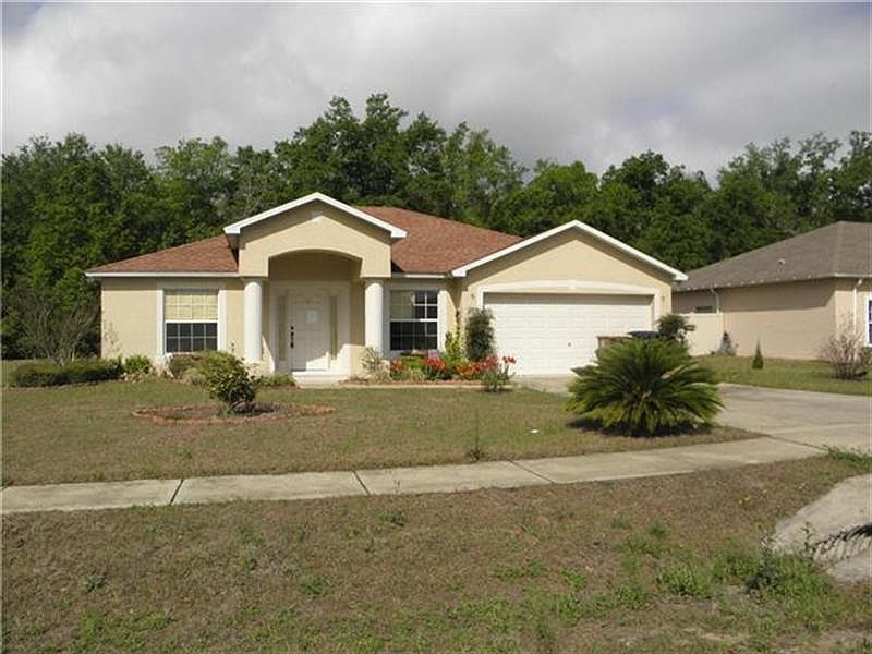 1st image of 2600 NE 29th Ter
