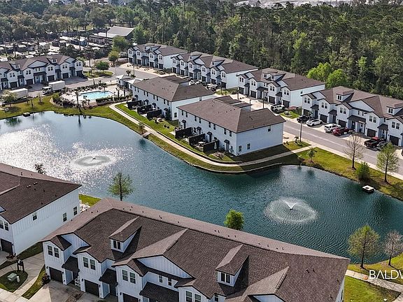 3rd image of 26954 Spyglass Dr