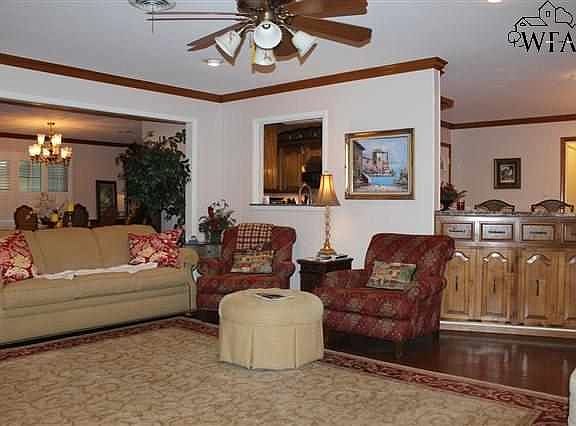 2nd image of 1536 Celia Dr