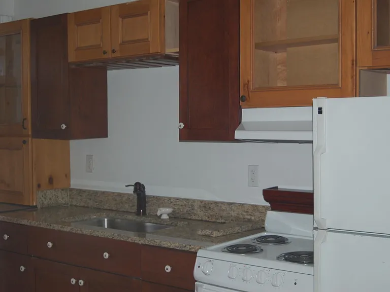 708 S Eaton St #2 — Photo 4