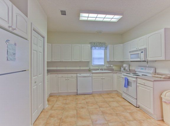 4th image of 104 Southpoint Dr