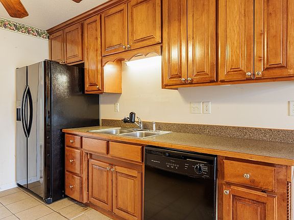 5th image of 3800 Oldfield Rd