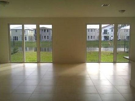 3rd image of 10454 NW 70 Ln