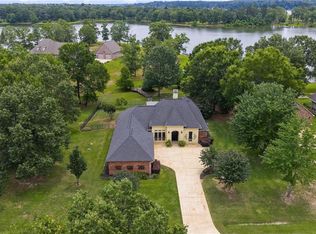 125 Fox Run Dr, Natchitoches, LA 71457