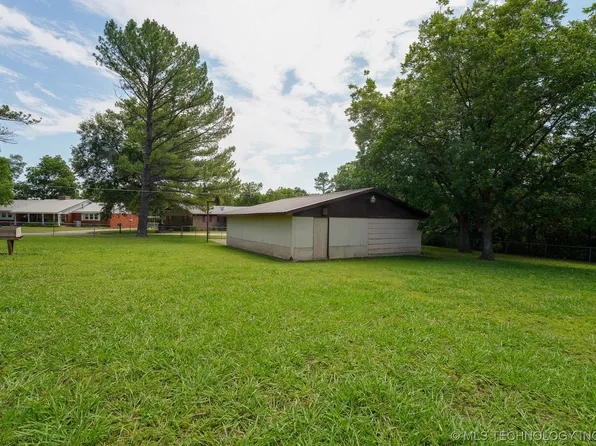 Brady St, Hominy, OK 74035