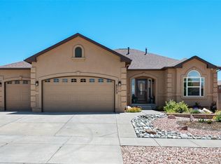 6773 Mustang Rim Dr, Colorado Springs, CO 80923