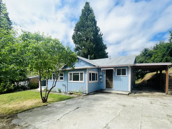 472 SW 4th St, Canyonville, OR 97417